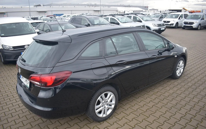 Opel Astra cena 47000 przebieg: 178686, rok produkcji 2020 z Szamotuły małe 596